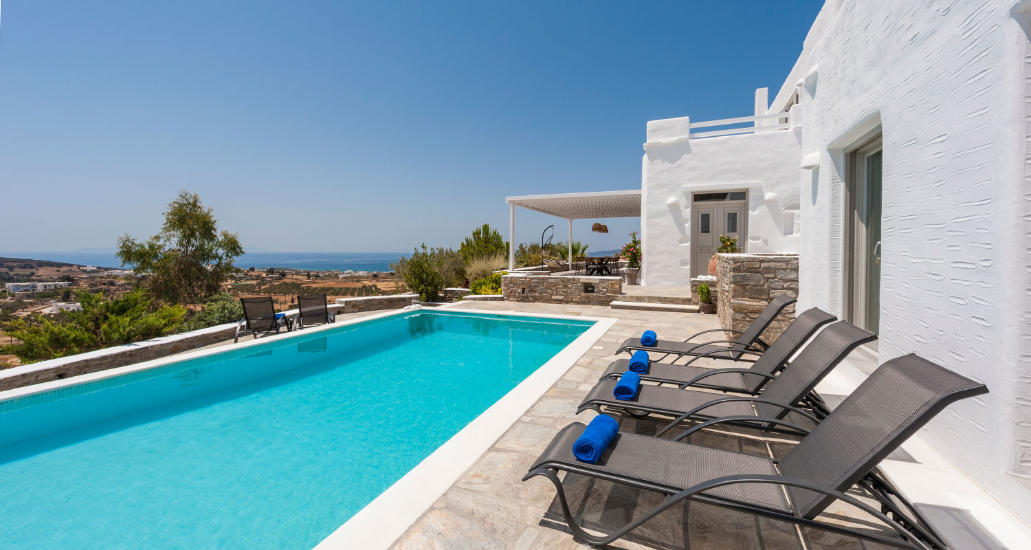 Swimming pool in Ninemia Villas in Paros